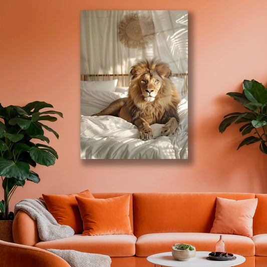 Yatak odası duvar dekorasyonunda kullanılan aslan resimli cam pano