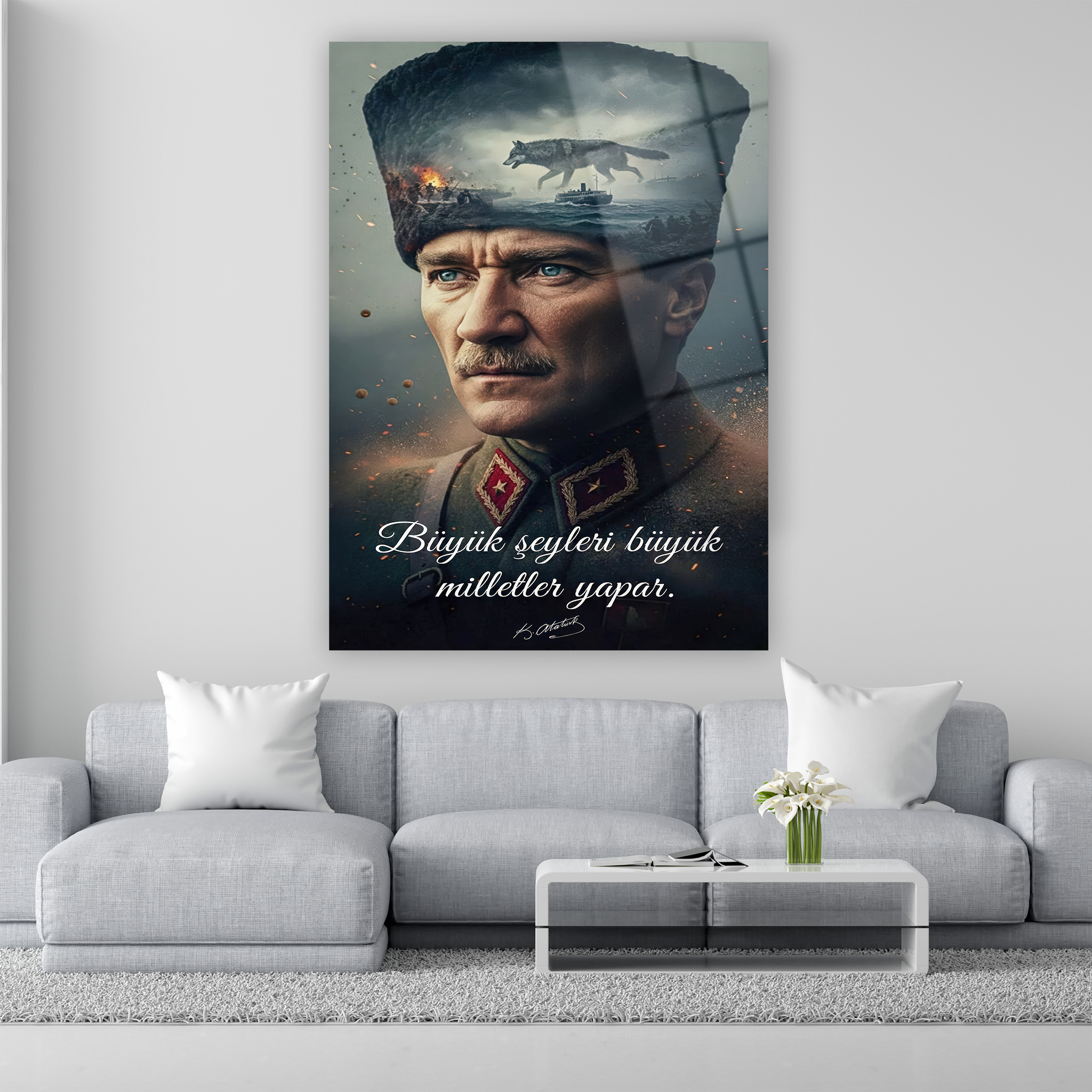Mustafa Kemal Atatürk kalpaklı ve bozkurt detaylı cam tablo