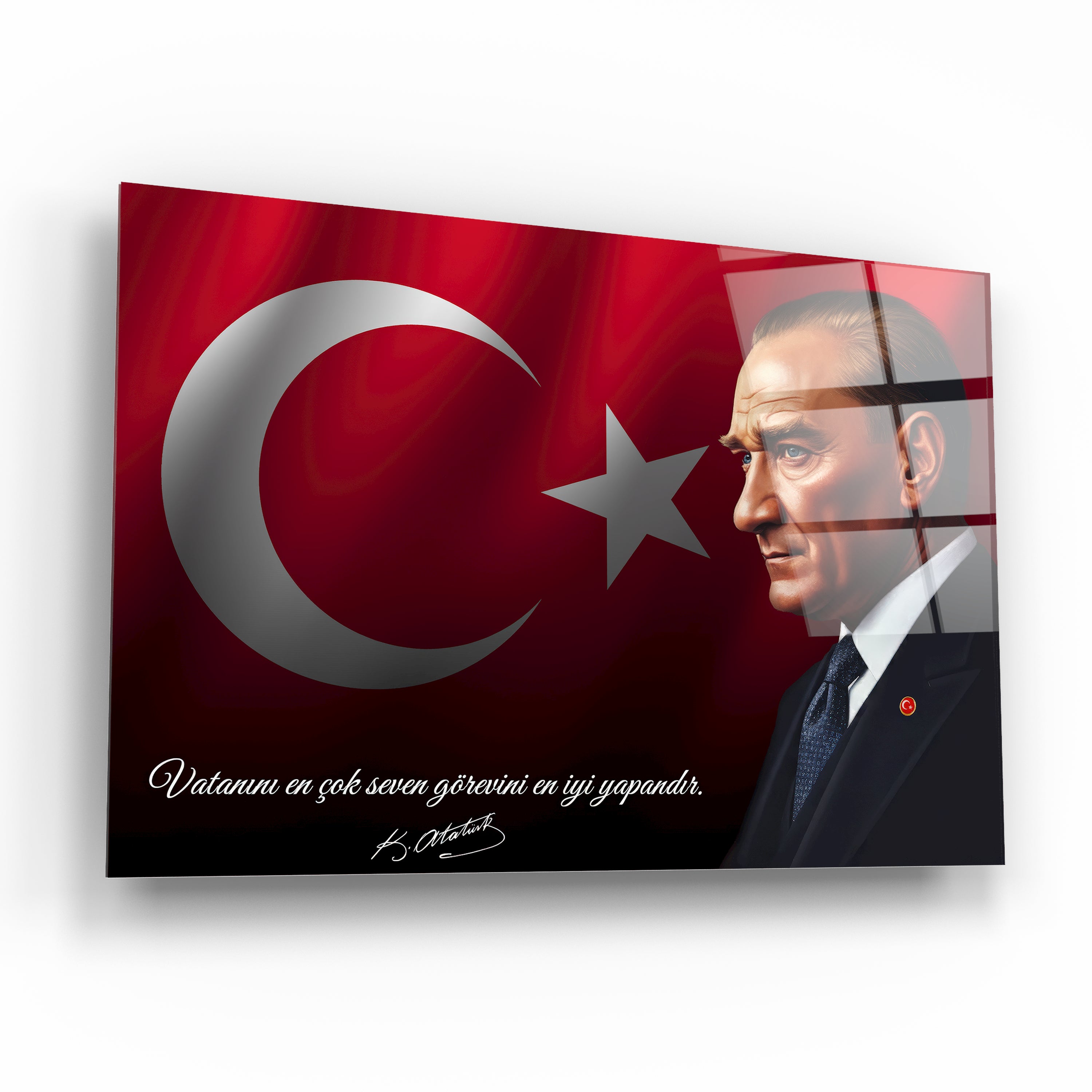 Vatanını en çok seven görevini en iyi yapandır yazılı atatürk cam tablosu