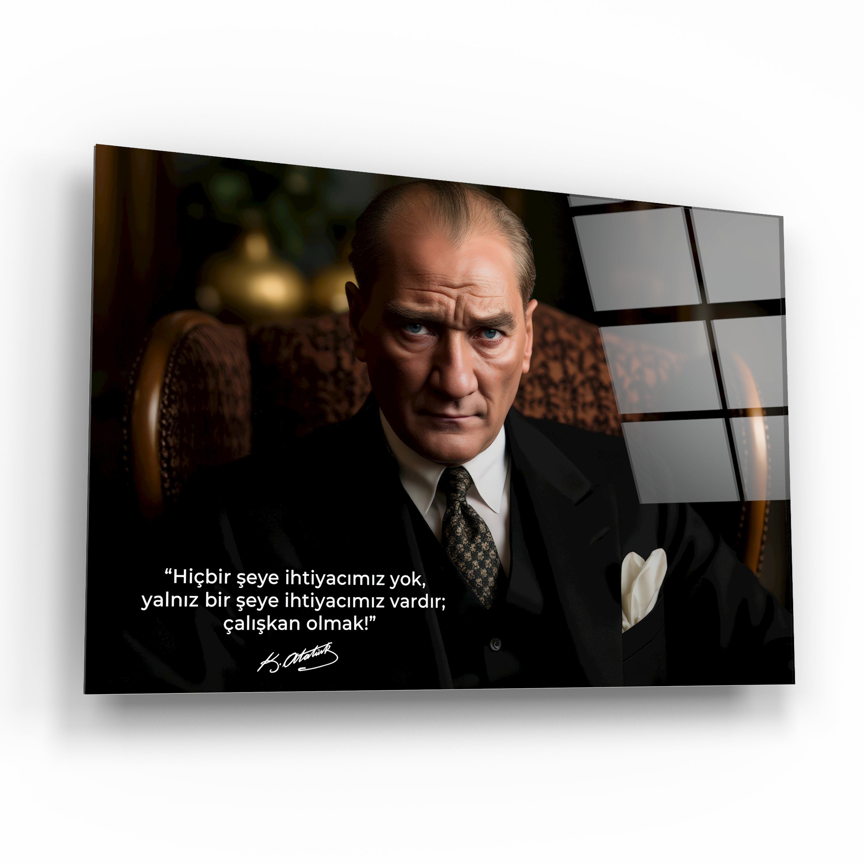 Çalışkan Olmak Sözlü Atatürk Portresi Cam Tablo