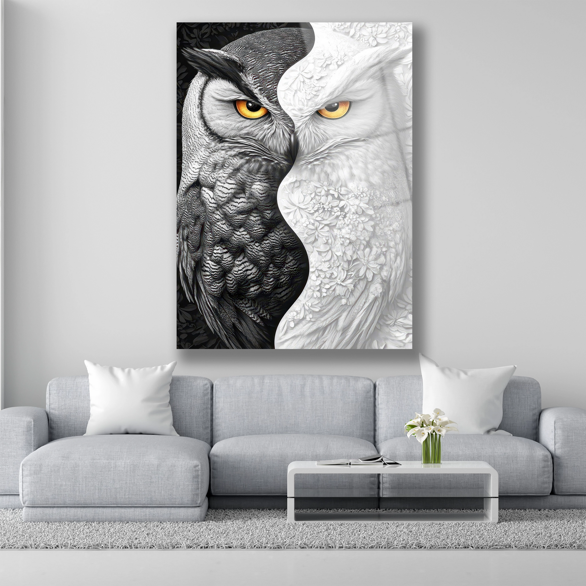 Yin Yang şeklinde birleşmiş siyah ve beyaz çiçek desenli baykuş cam tablo