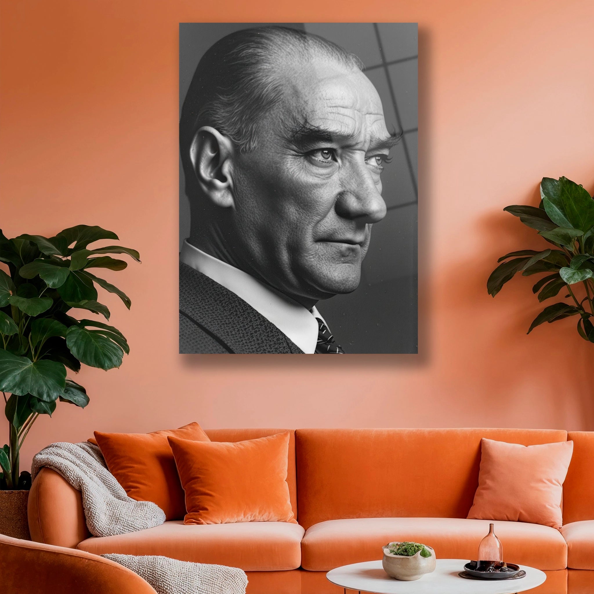 dik ve kararlı duruşuyla atatürk cam tablo