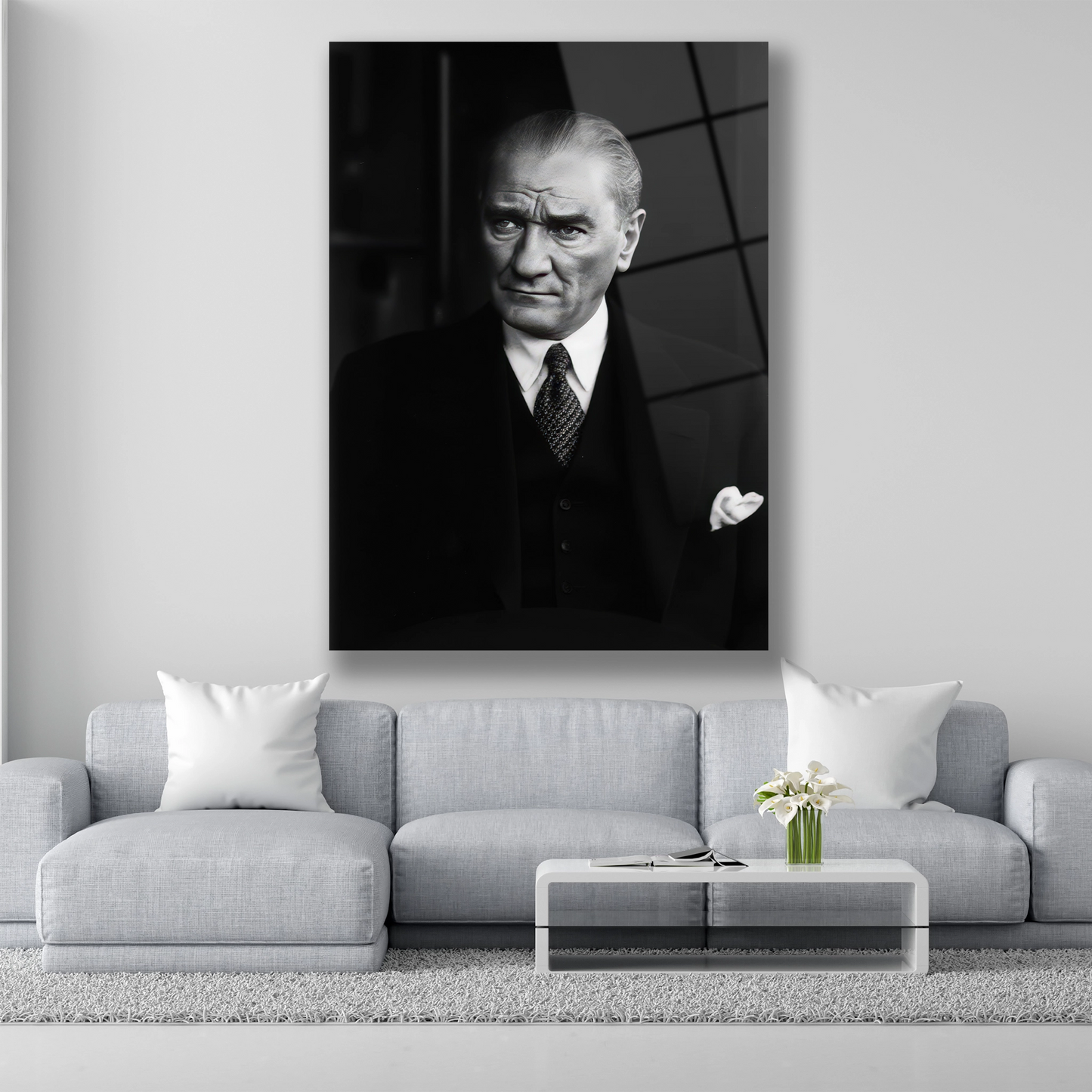 Anıtkabir'de sergilenen, düşünceli pozuyla Atatürk cam tablo