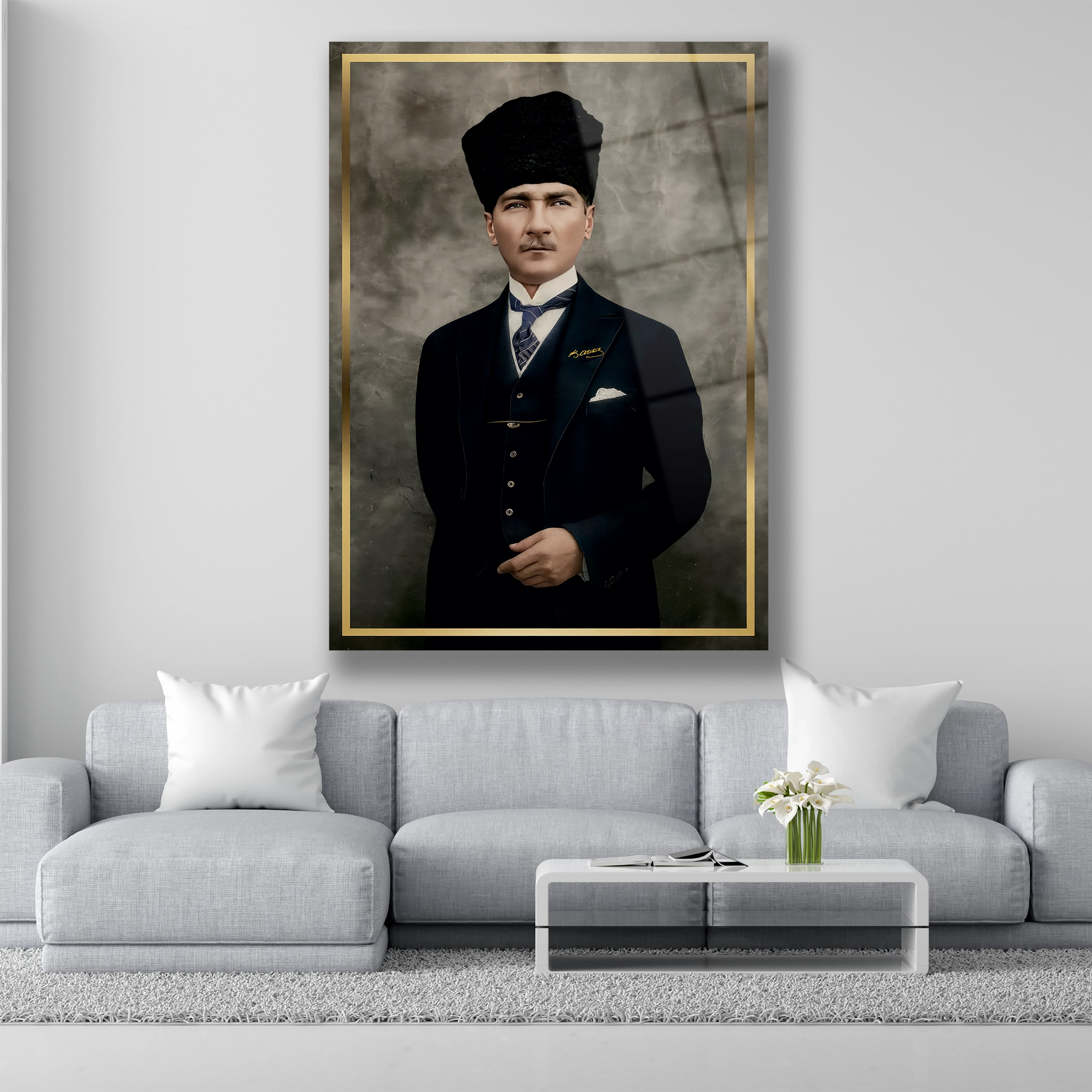 altın çerçeveli Atatürk portre cam tablosu