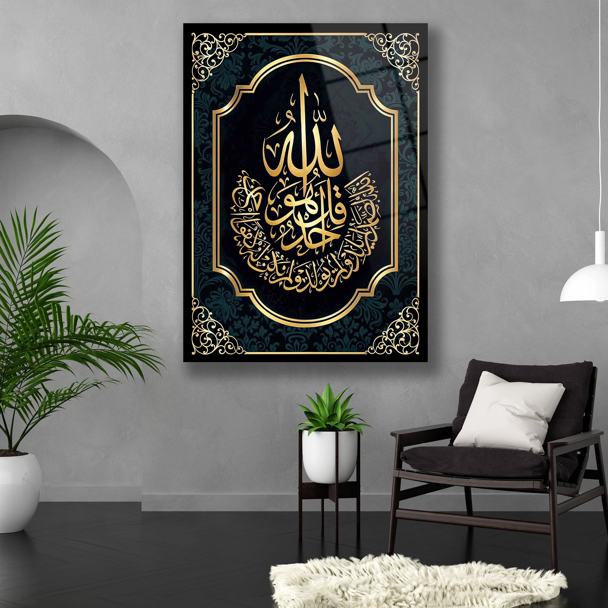 Dikey formda dini motifli temperli cam duvar dekoru