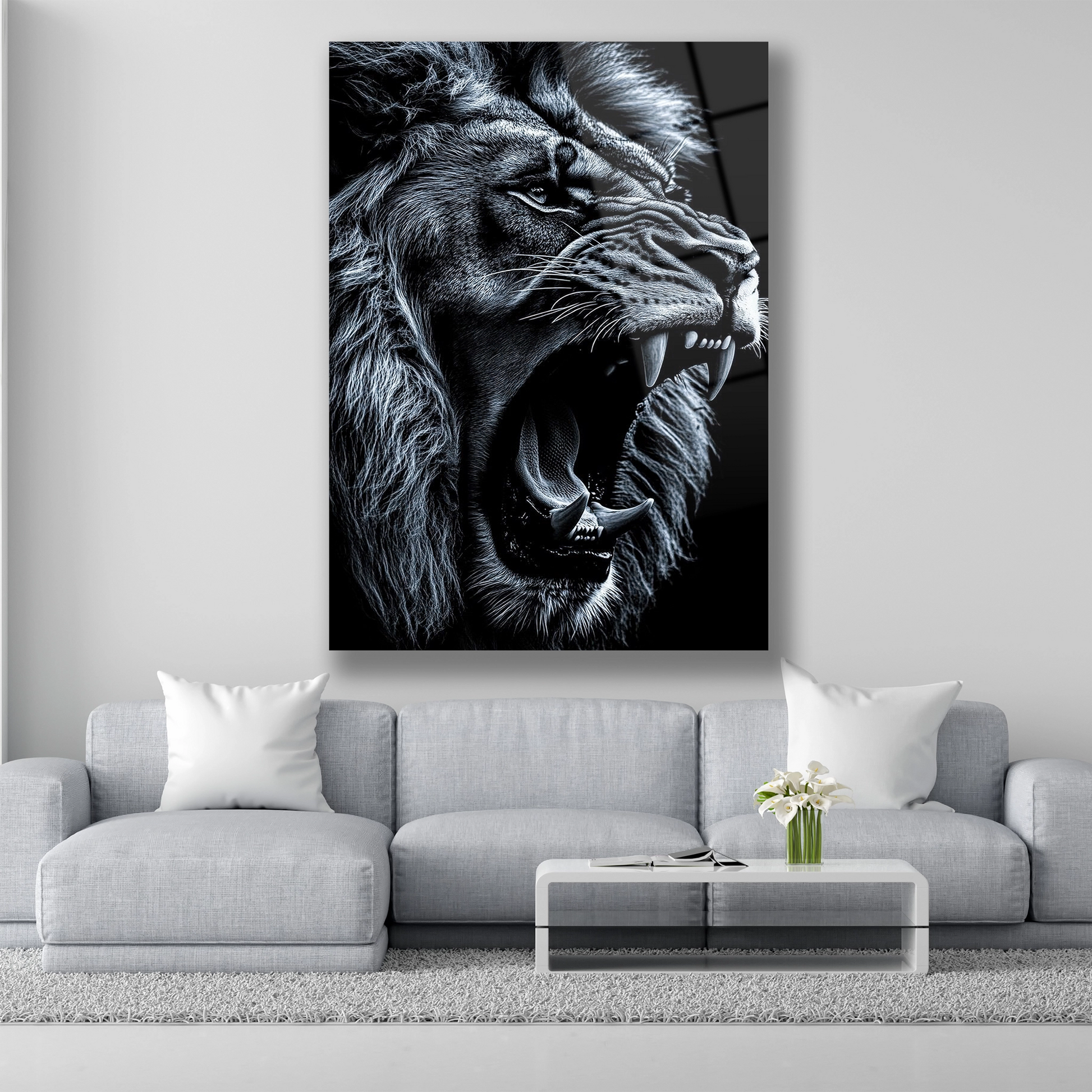 Siyah arka planda kükreyen aslan yüzü siyah beyaz cam tablo