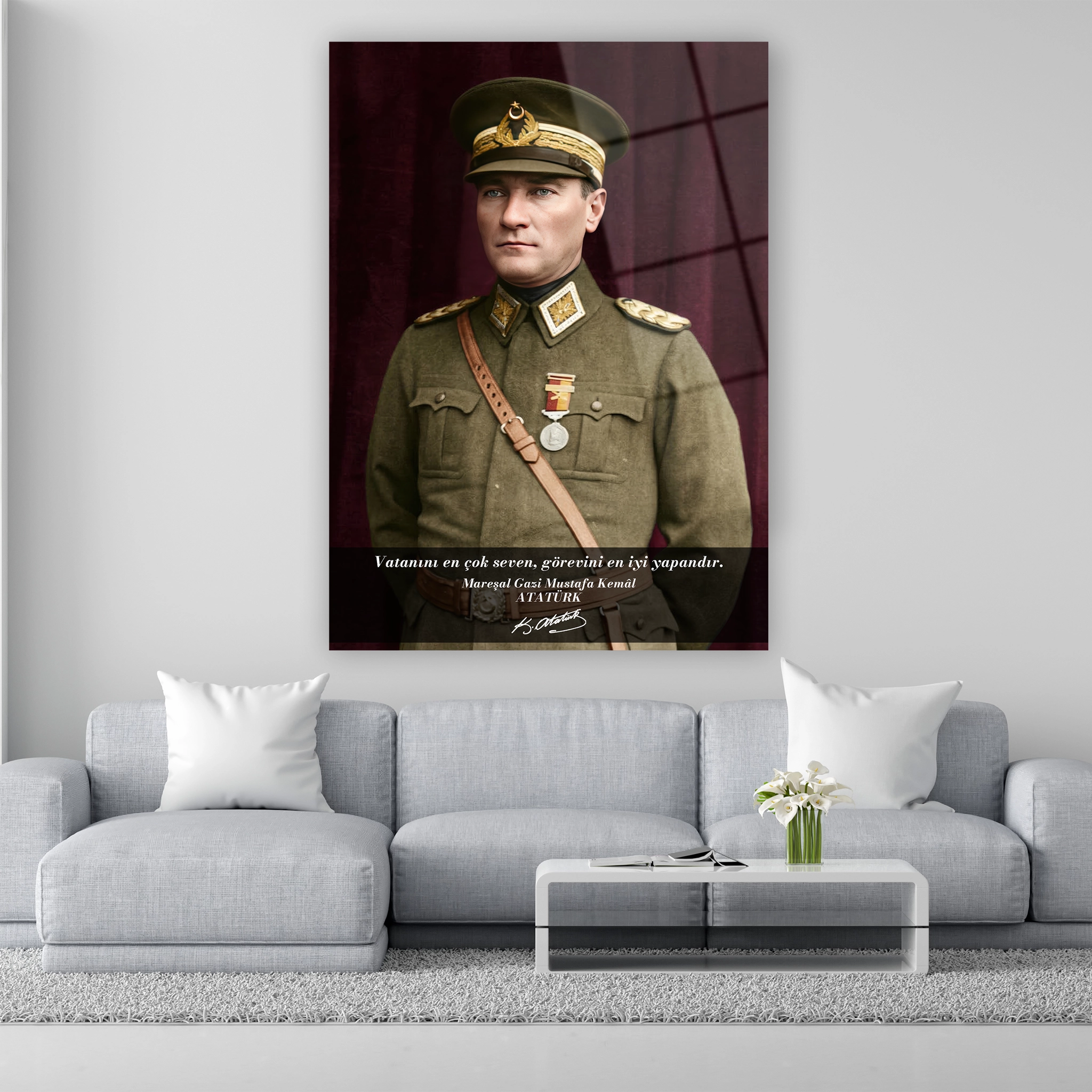 askeri üniformalı gazi mustafa kemal bordo fonlu duvar dekoru