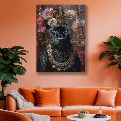 Lüks salon dekorasyonunda duvarda asılı kraliçe panter cam duvar panosu