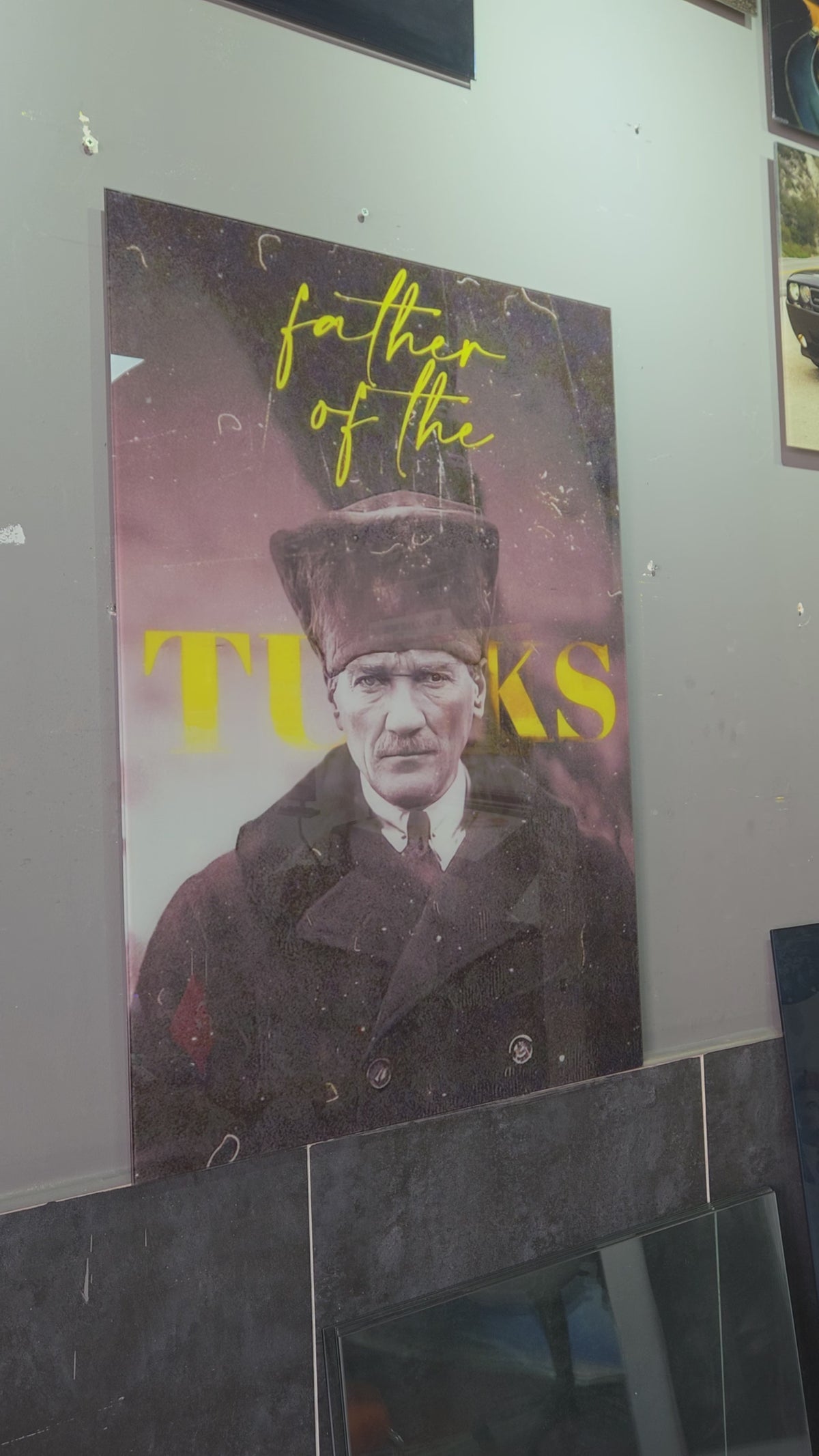 Atatürk Cam Tablo – Tarihî Portre