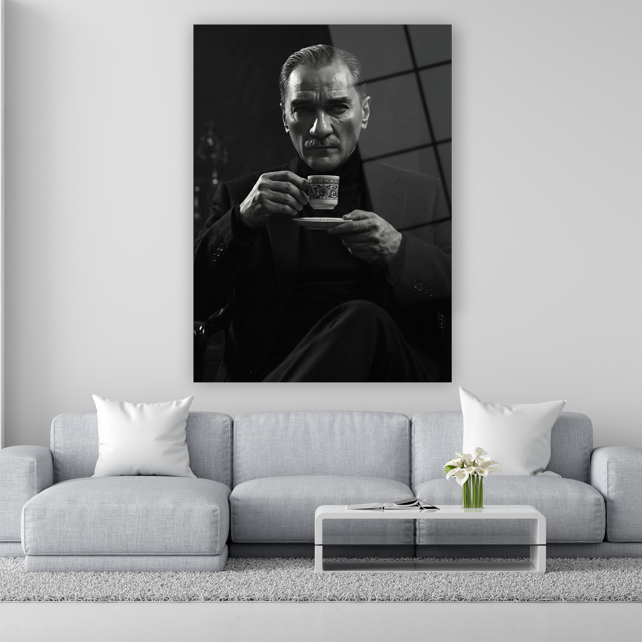 siyah beyaz kahve içen atatürk portresi cam tablo
