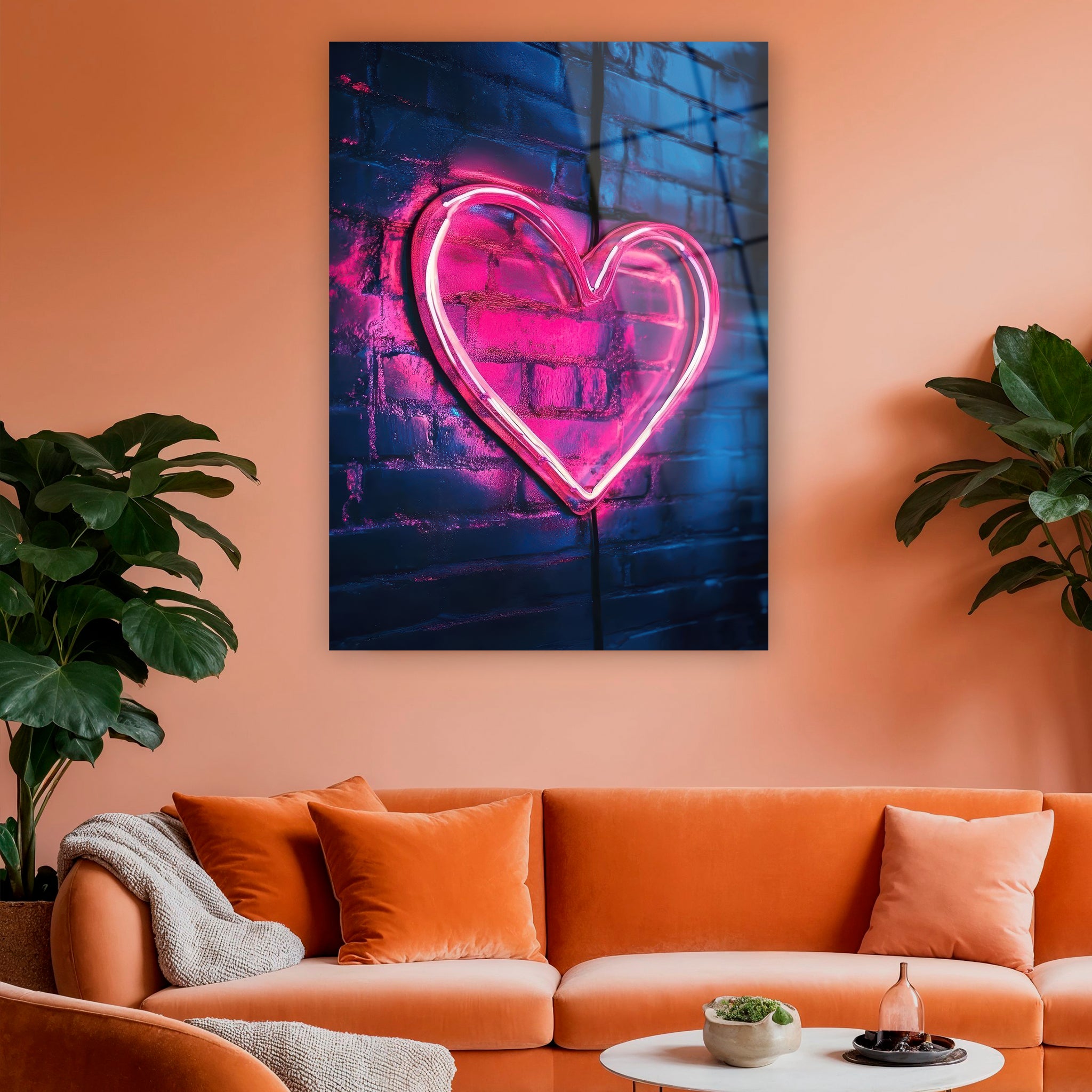mavi ışıklı duvar ve pembe kalp posteri